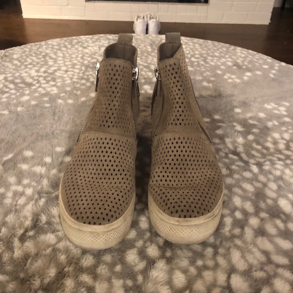 Steve Madden Taupe Wedge Sneakers
